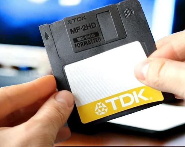 5 компьютерных гаджетов безвозвратно уходящих в прошлое